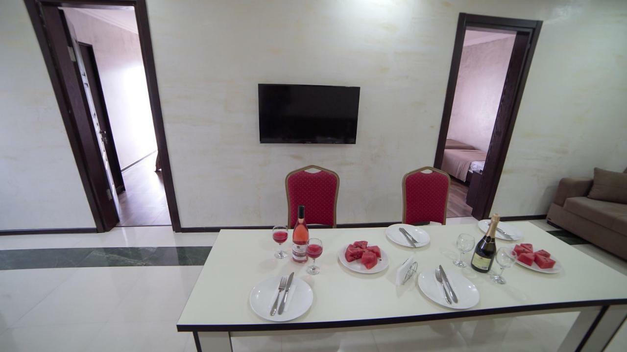 Hotel Progress Batumi Ngoại thất bức ảnh