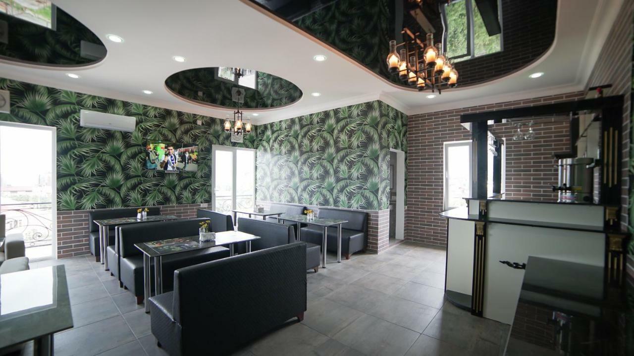 Hotel Progress Batumi Ngoại thất bức ảnh