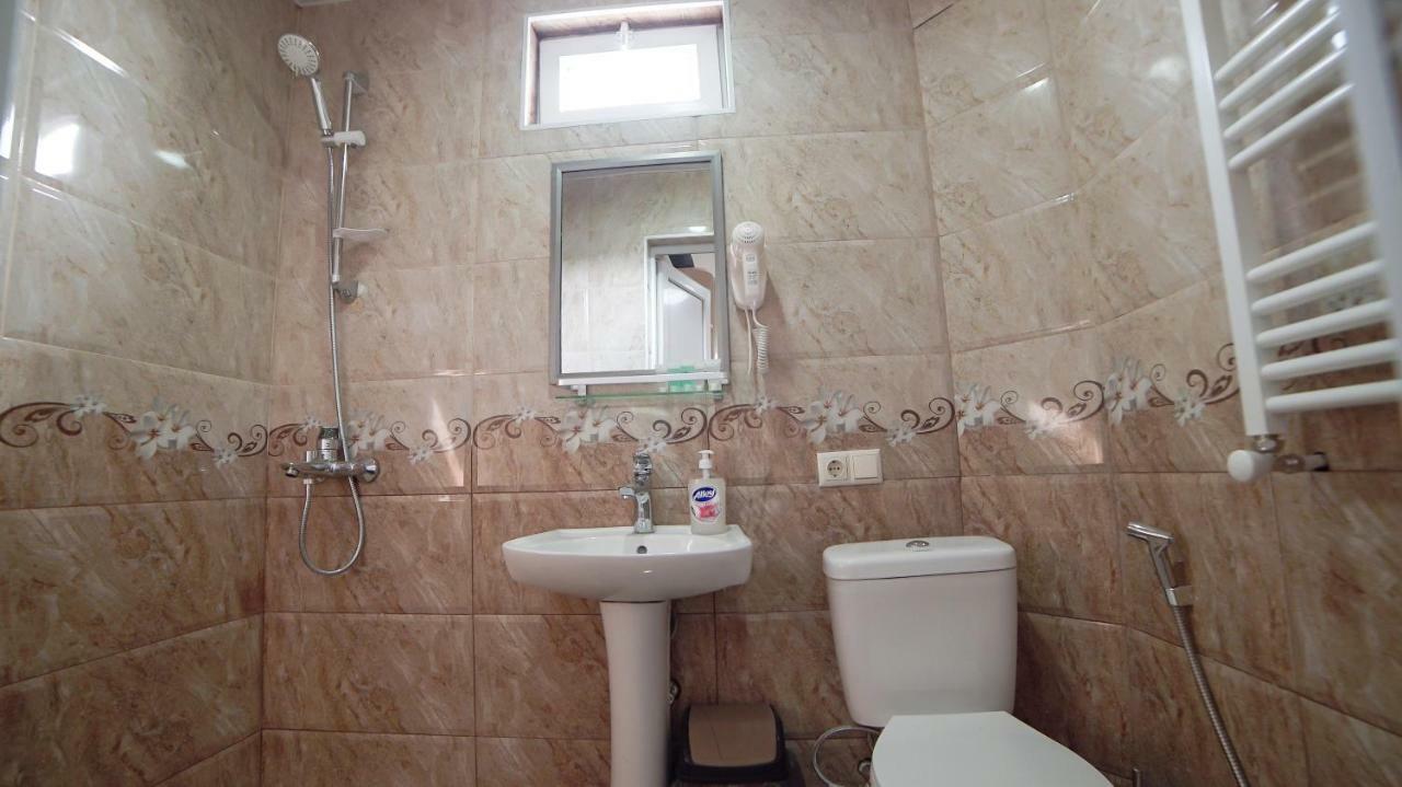 Hotel Progress Batumi Ngoại thất bức ảnh