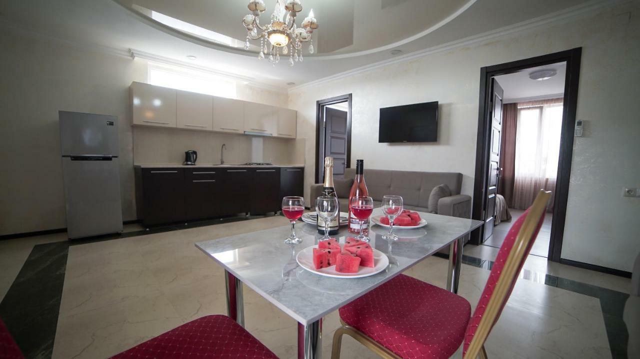 Hotel Progress Batumi Ngoại thất bức ảnh