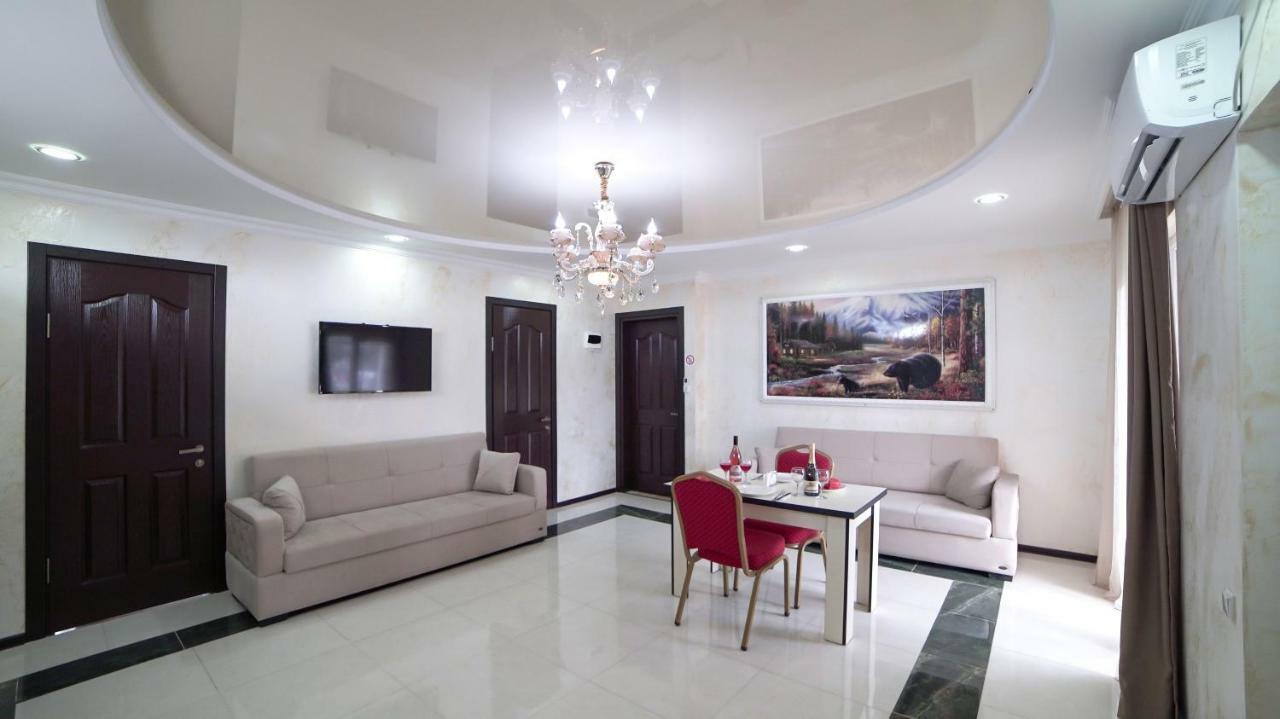 Hotel Progress Batumi Ngoại thất bức ảnh