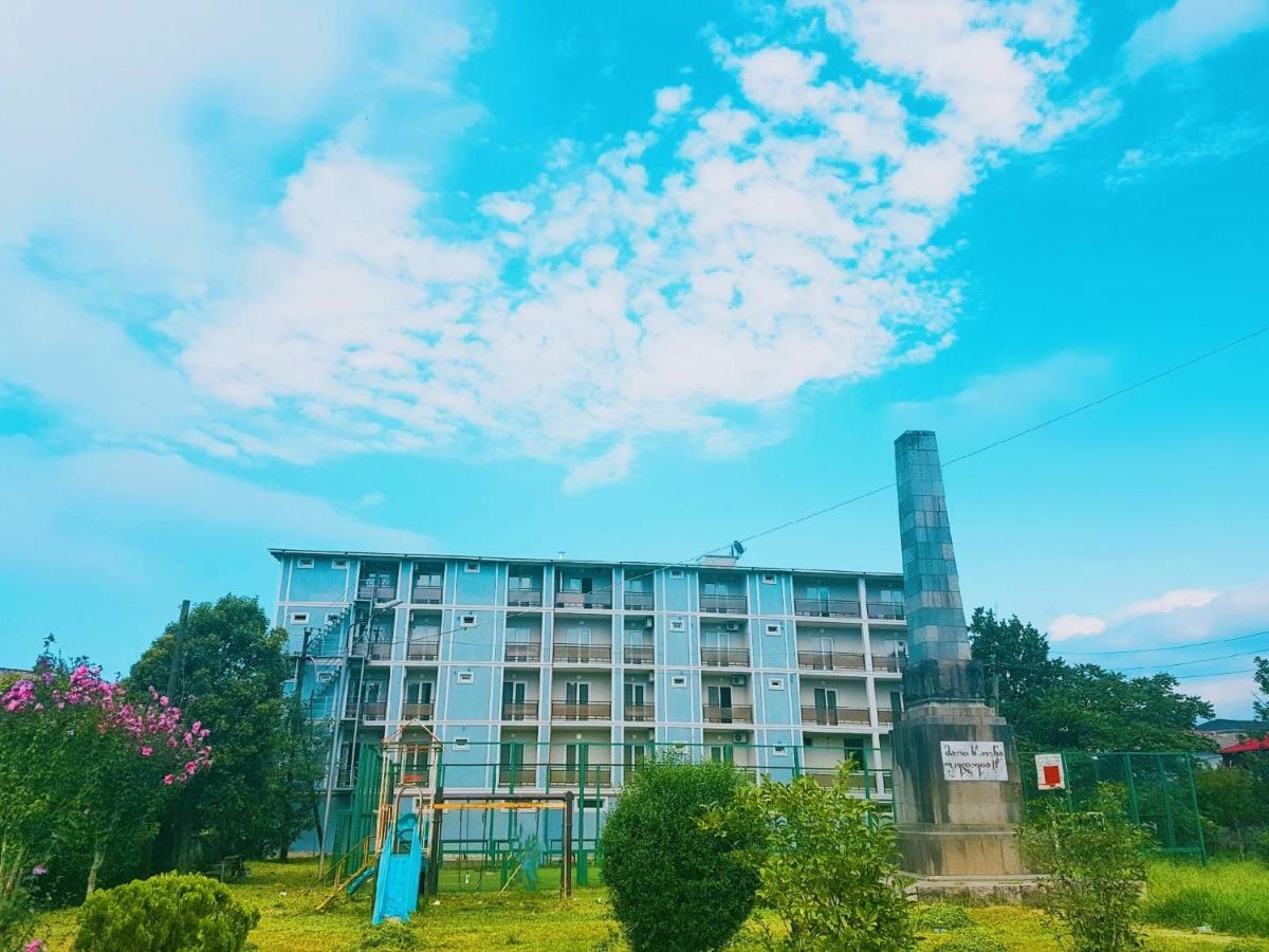 Hotel Progress Batumi Ngoại thất bức ảnh